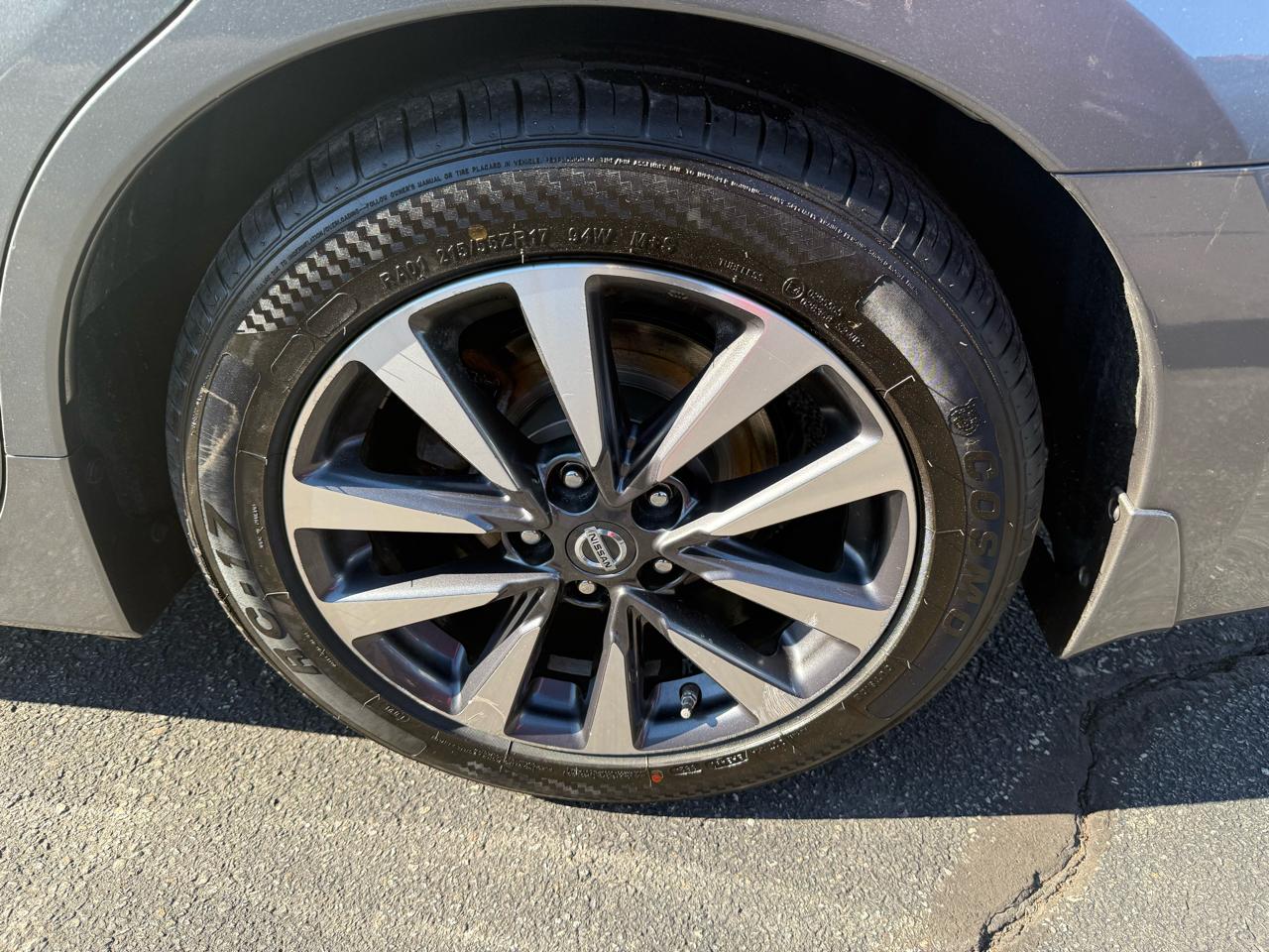 Nissan Altima 2.5 SV 2016