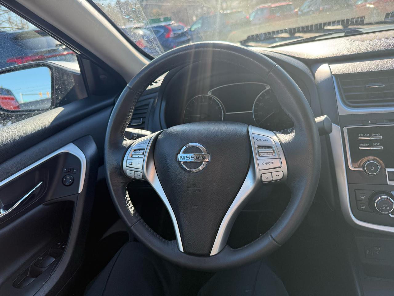 Nissan Altima 2.5 SV 2016