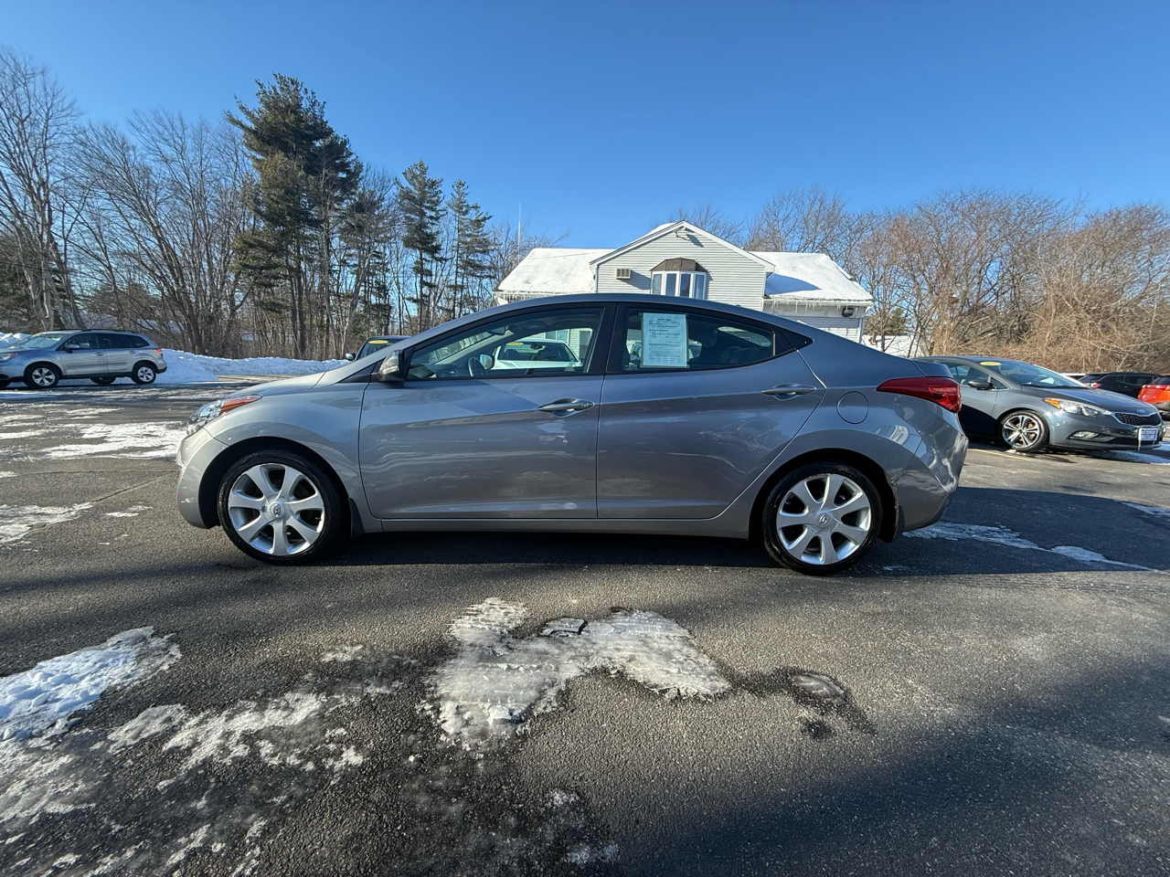 Hyundai Elantra  2013