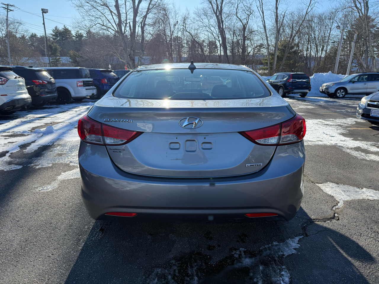 Hyundai Elantra  2013