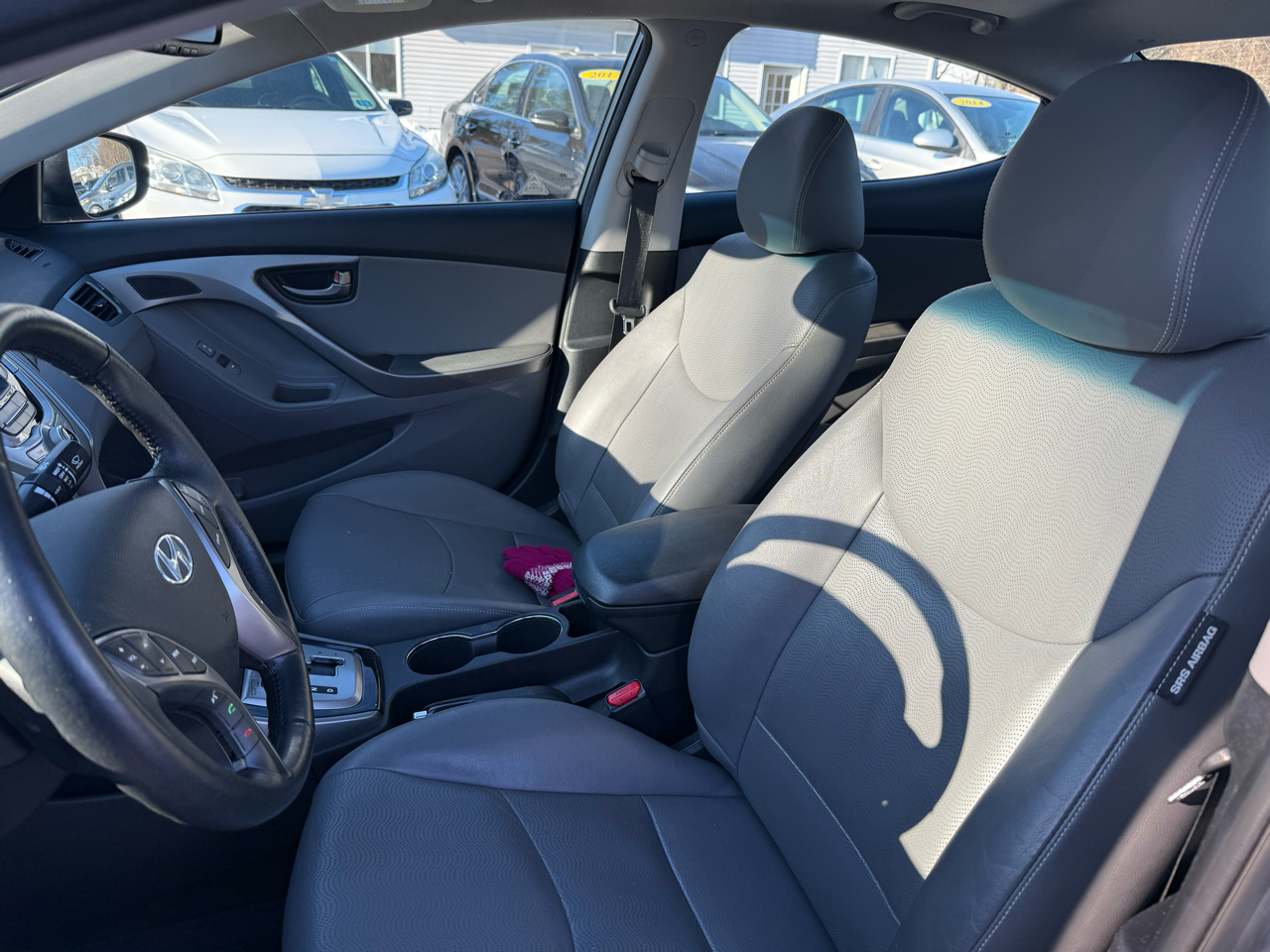 Hyundai Elantra  2013