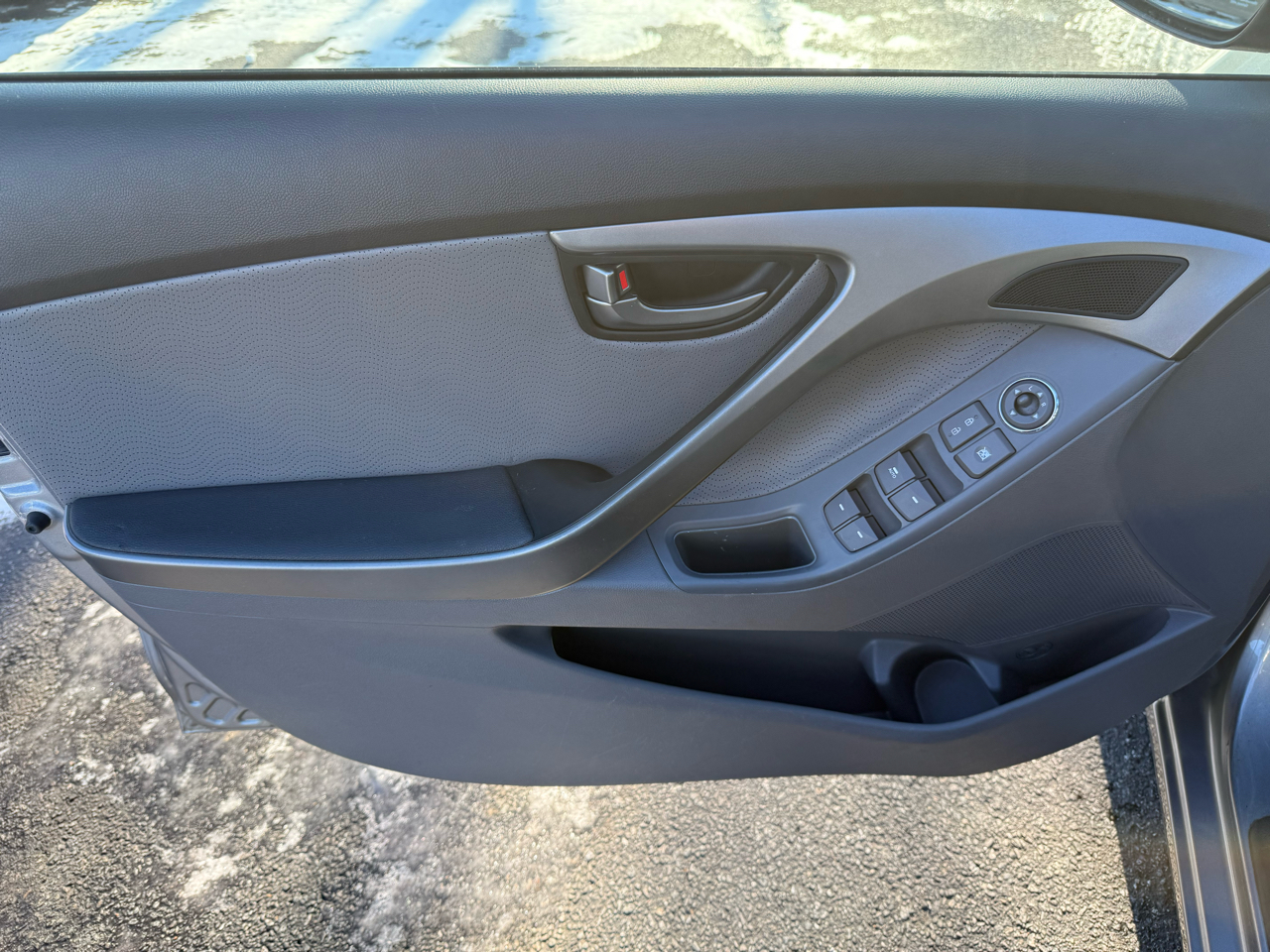 Hyundai Elantra  2013