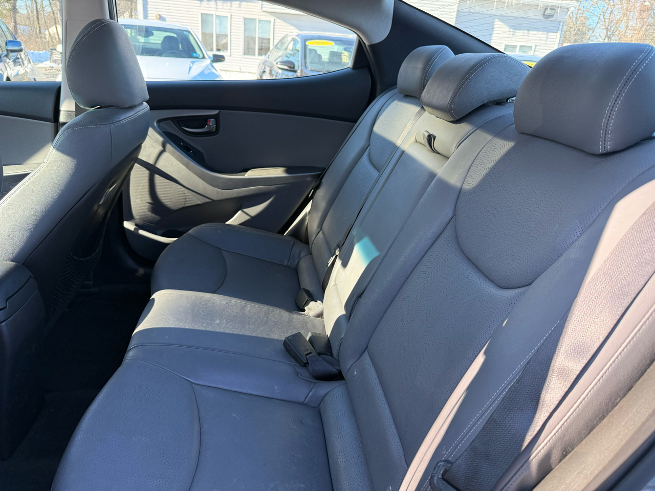 Hyundai Elantra  2013