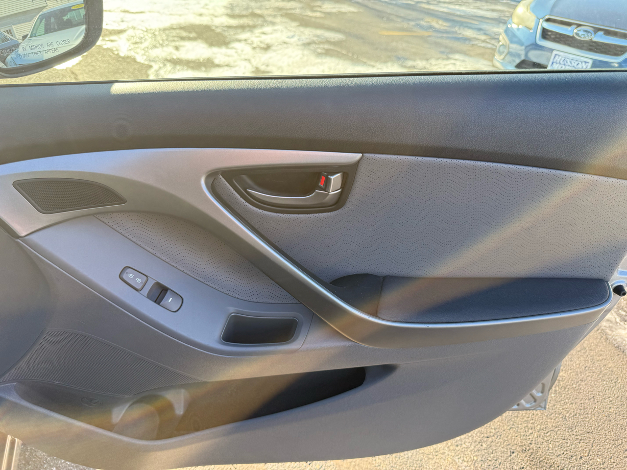 Hyundai Elantra  2013