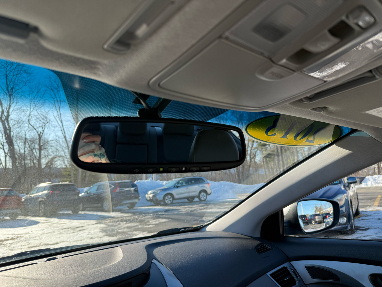 Hyundai Elantra  2013