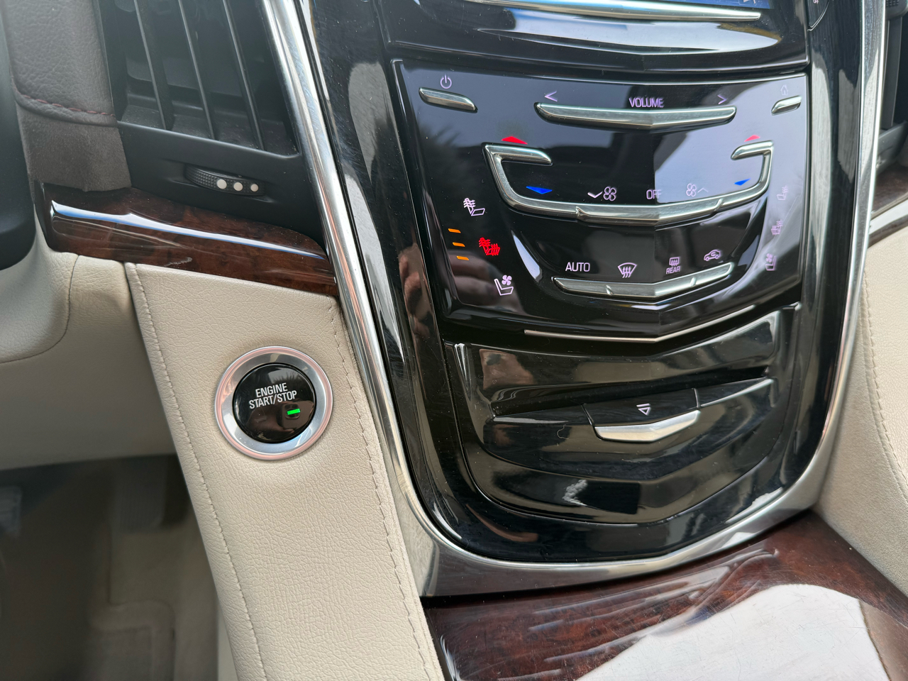 Cadillac Escalade Luxury 2016