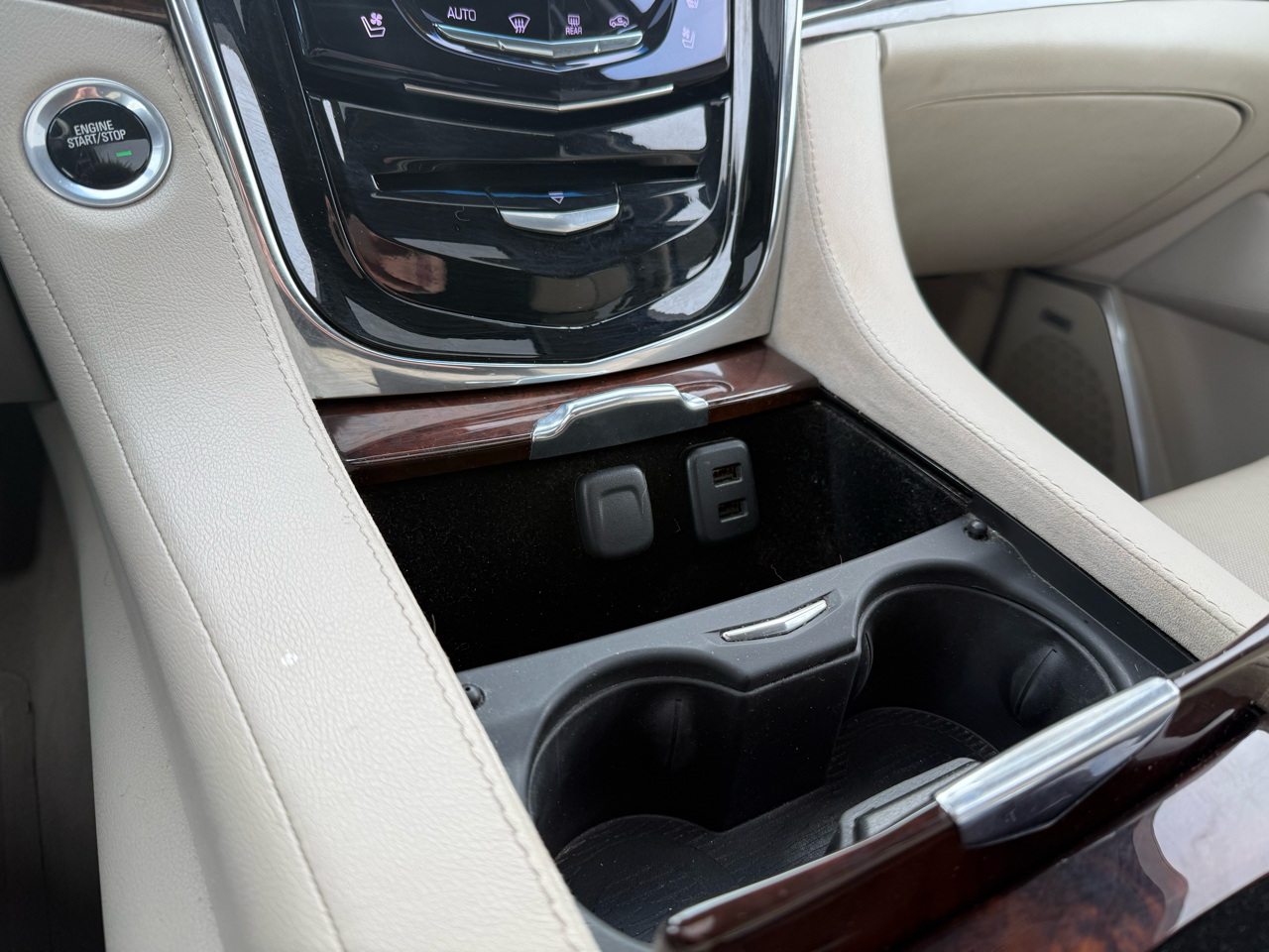 Cadillac Escalade Luxury 2016