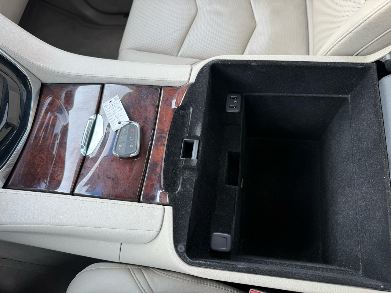 Cadillac Escalade Luxury 2016