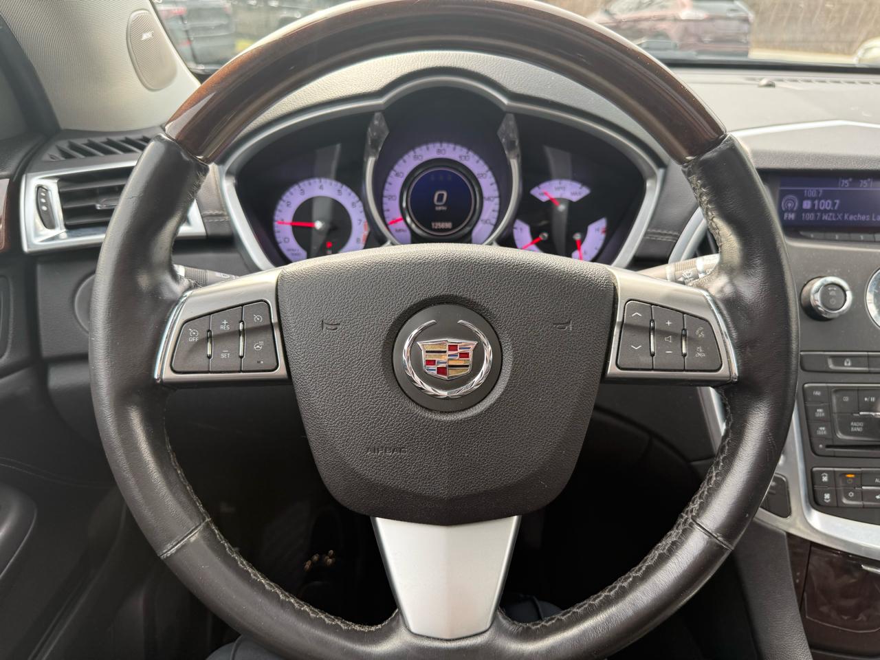 Cadillac SRX  2012