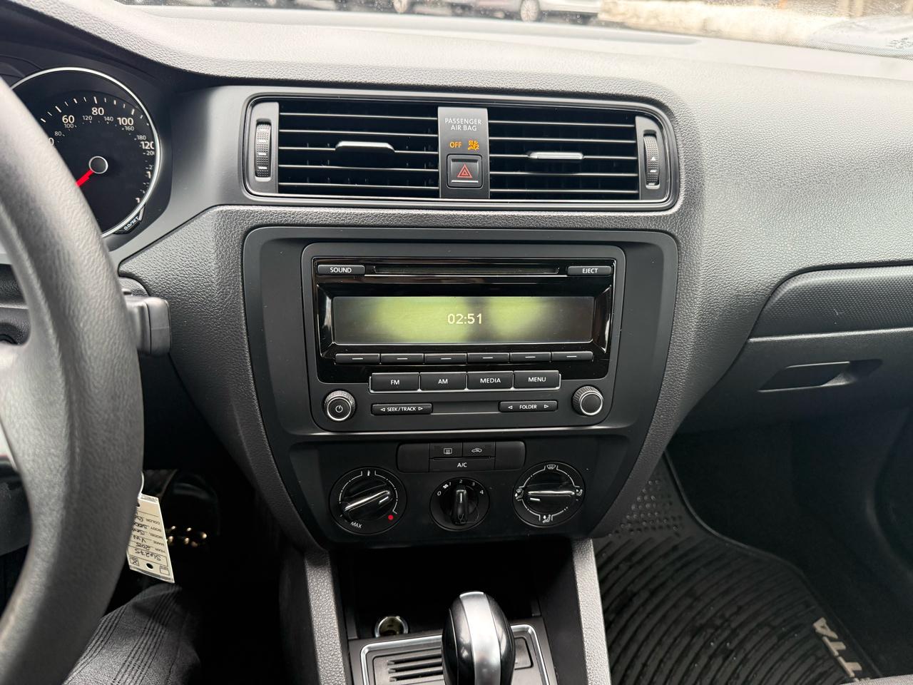 Volkswagen Jetta Sedan  2015