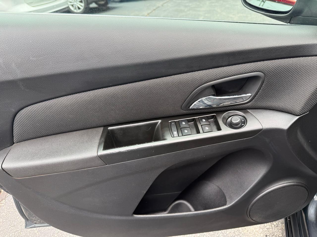 Chevrolet Cruze  2013