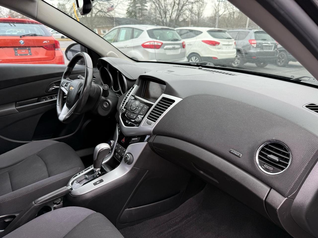 Chevrolet Cruze  2013