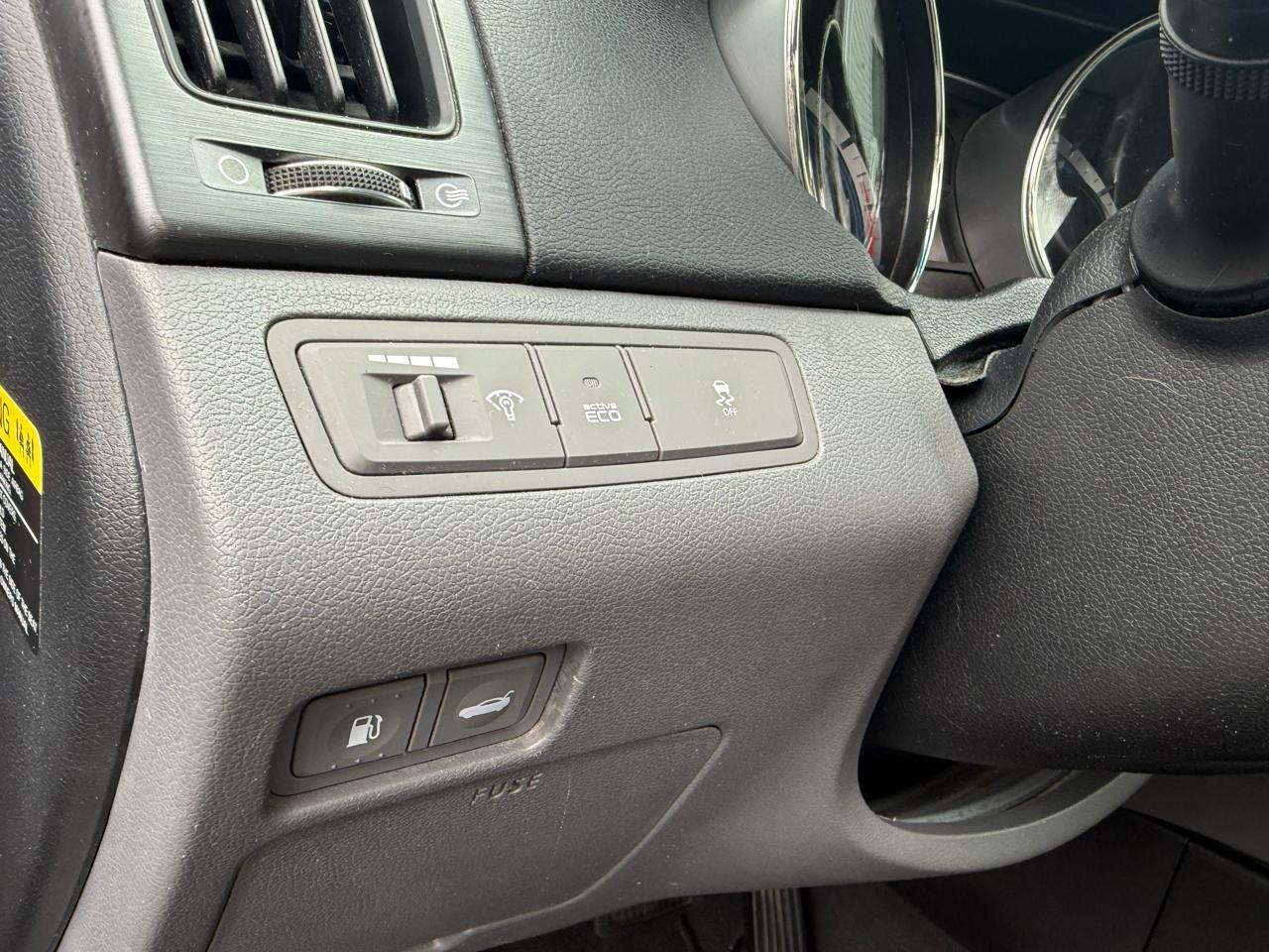 Hyundai Sonata  2012