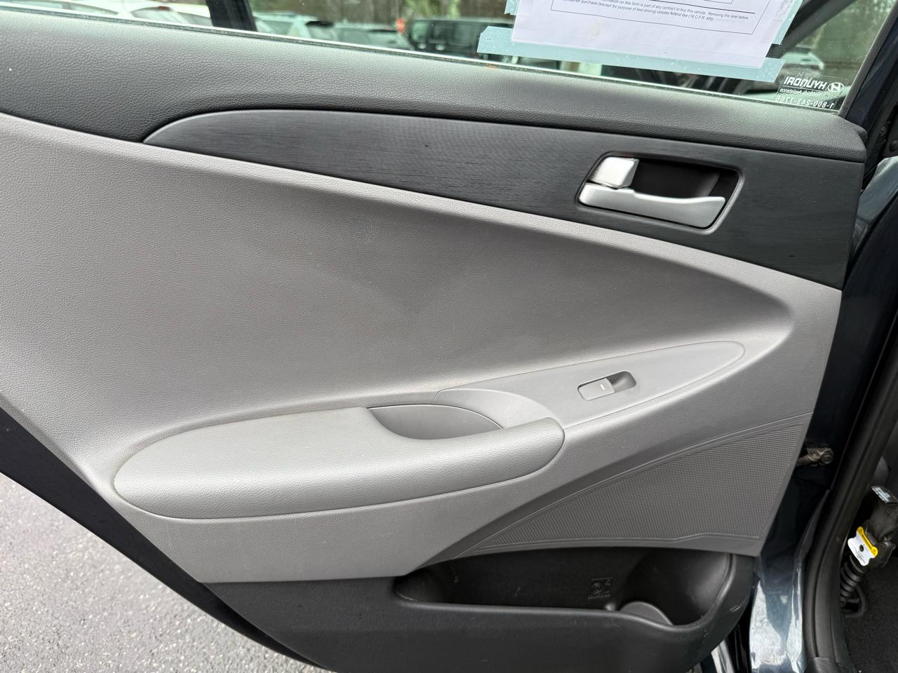 Hyundai Sonata  2012