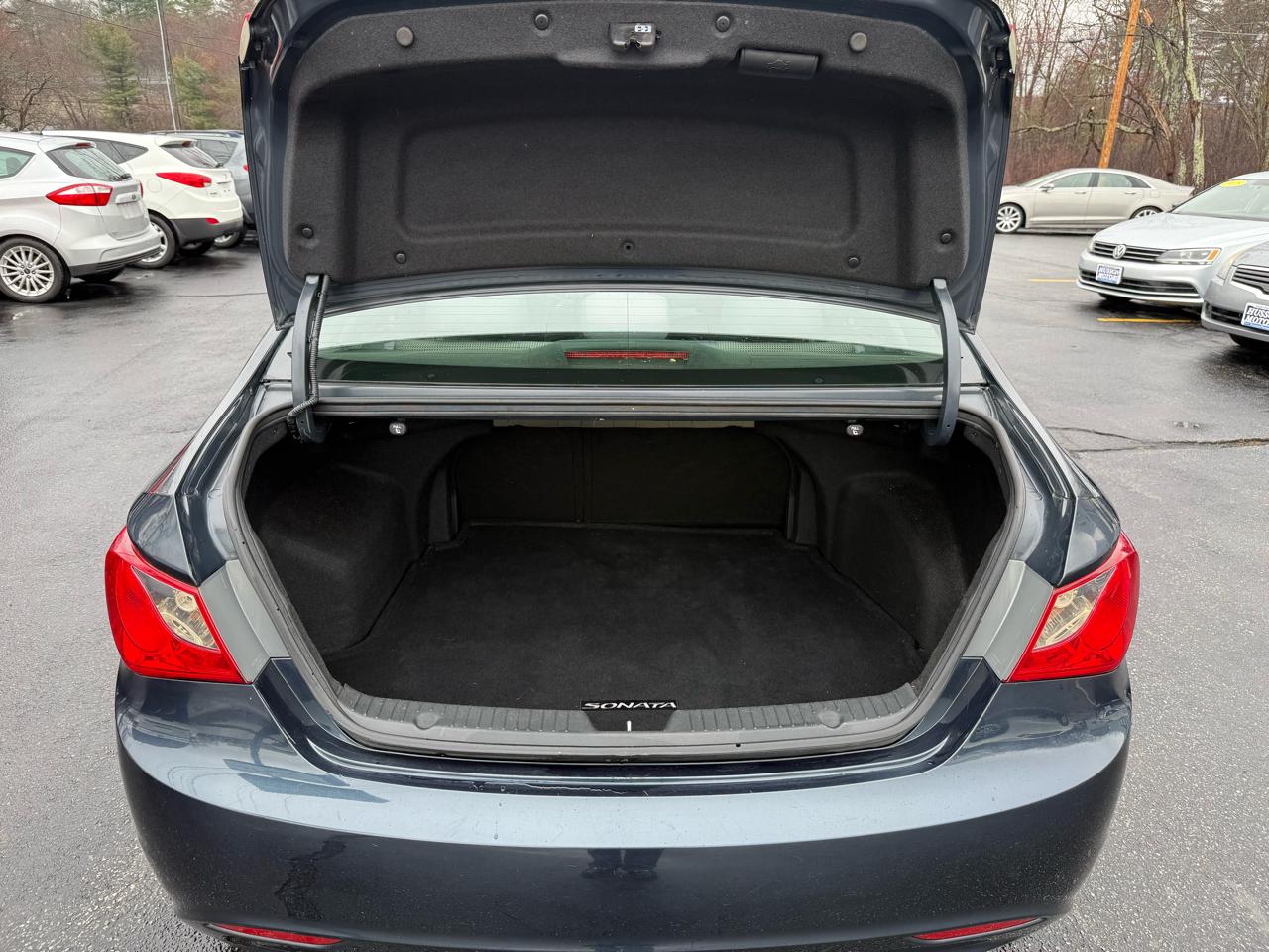 Hyundai Sonata  2012