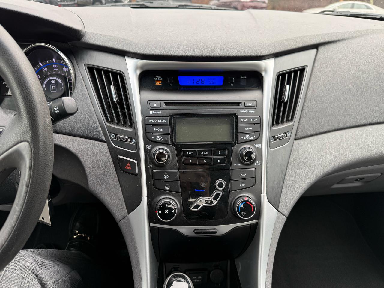 Hyundai Sonata  2012