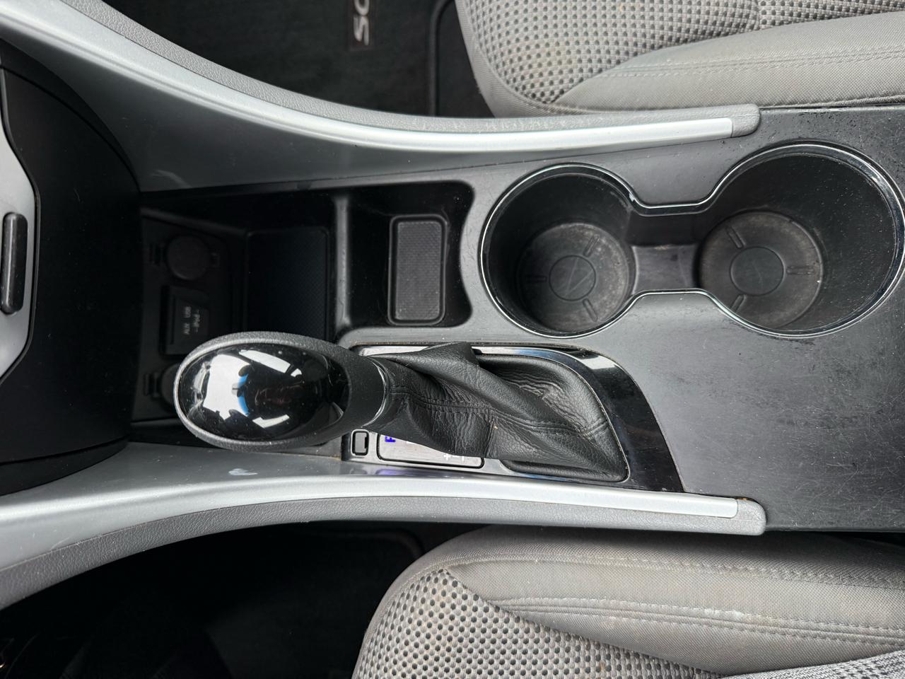 Hyundai Sonata  2012