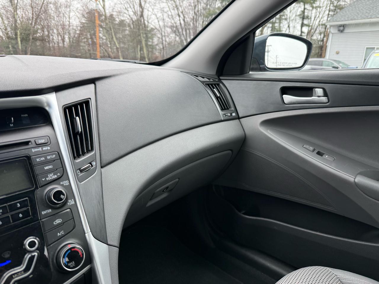 Hyundai Sonata  2012