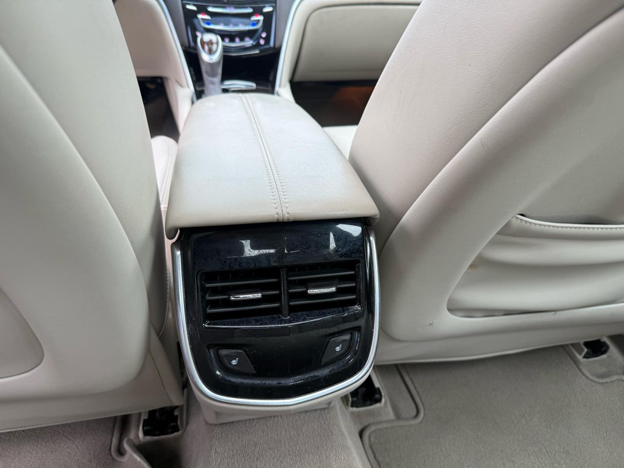 Cadillac XTS  2015