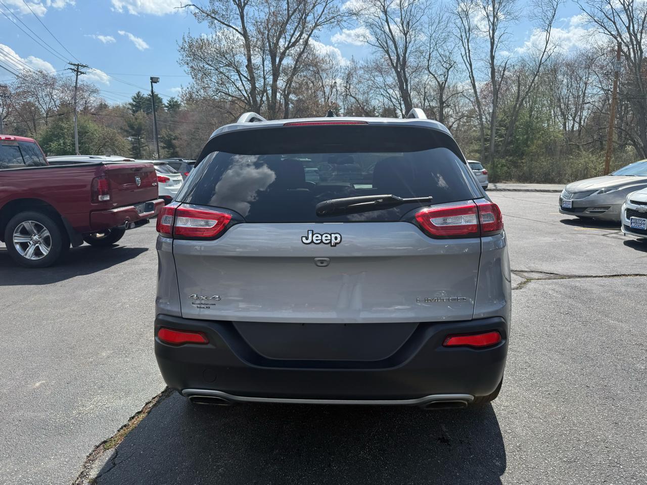 Jeep Cherokee  2015
