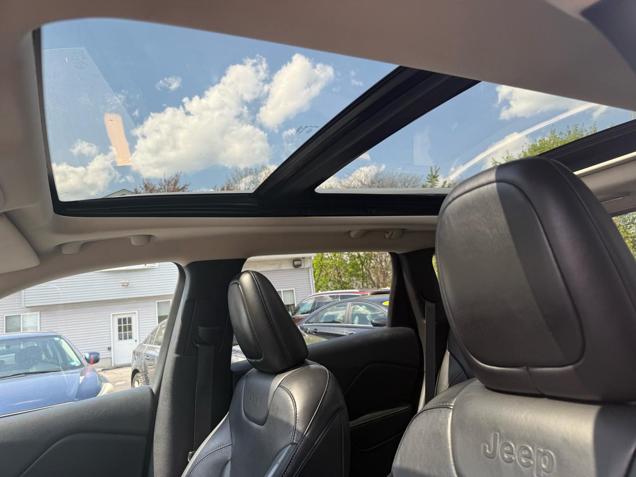 Jeep Cherokee  2015