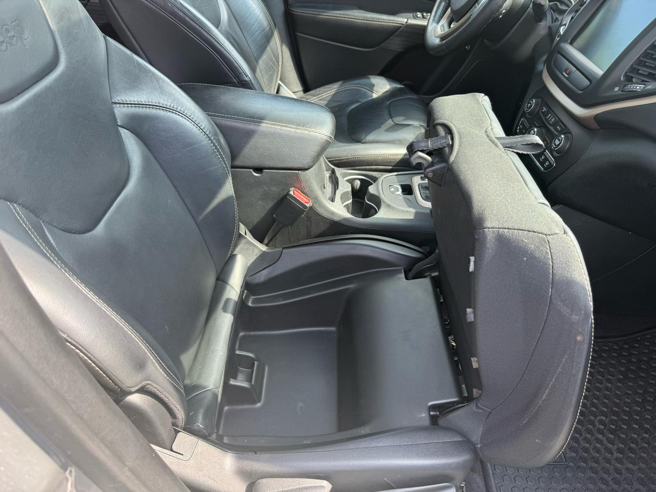 Jeep Cherokee  2015