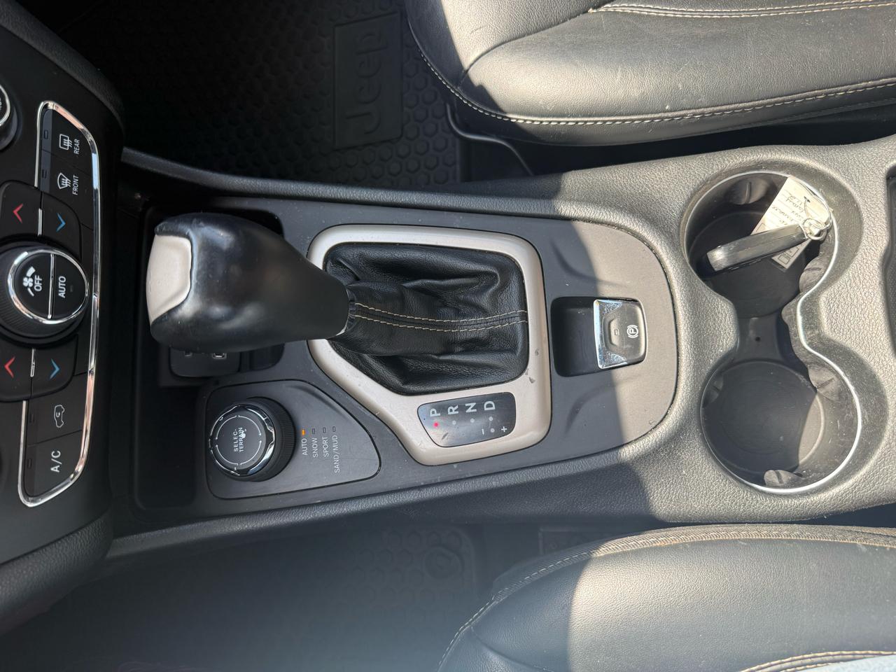 Jeep Cherokee  2015