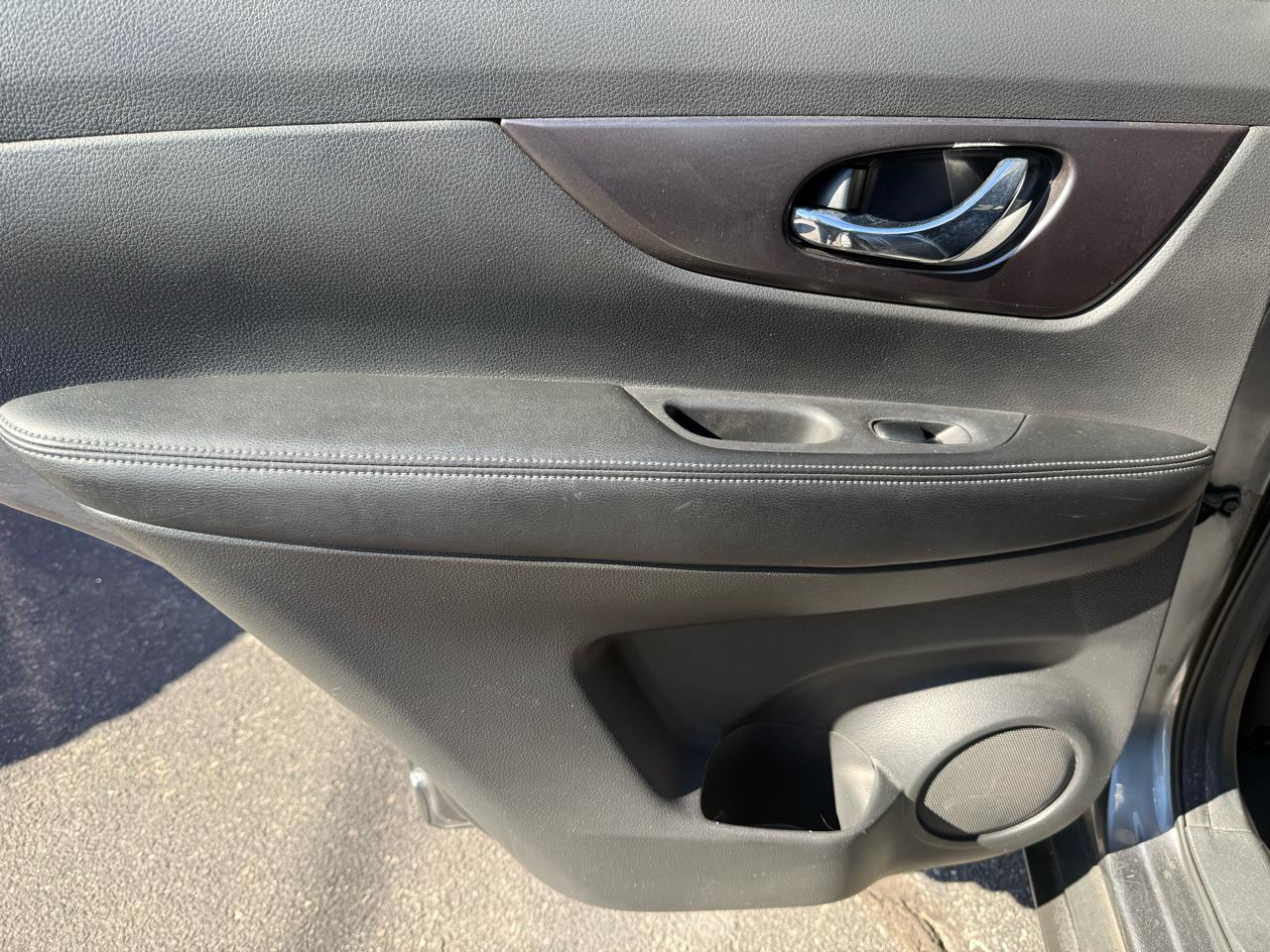 Nissan Rogue AWD SV 2016