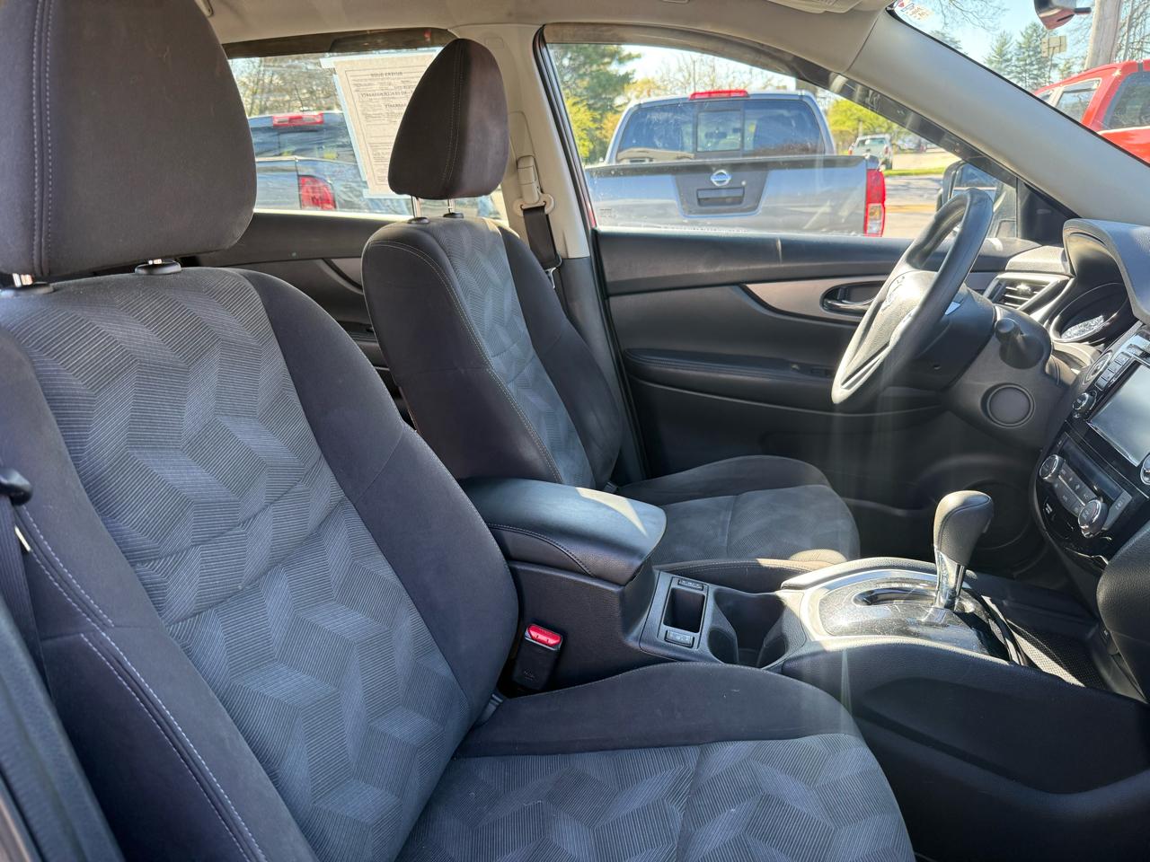 Nissan Rogue AWD SV 2016