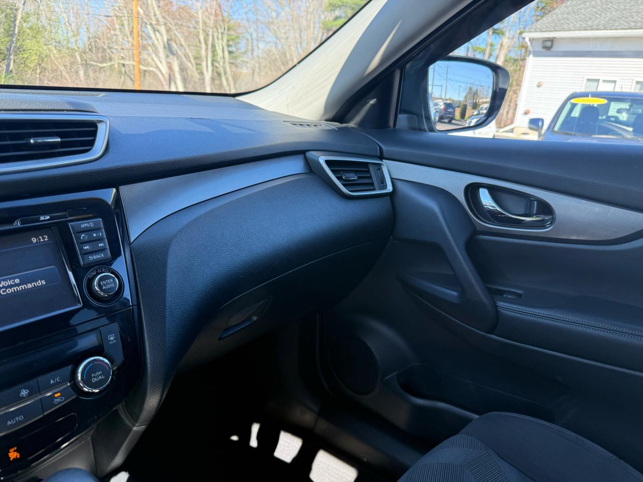 Nissan Rogue AWD SV 2016