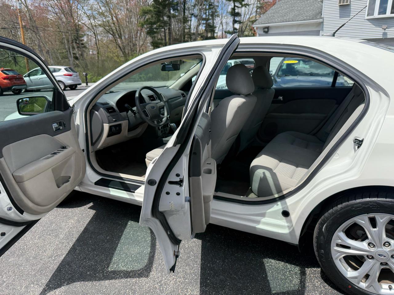 Ford Fusion  2012