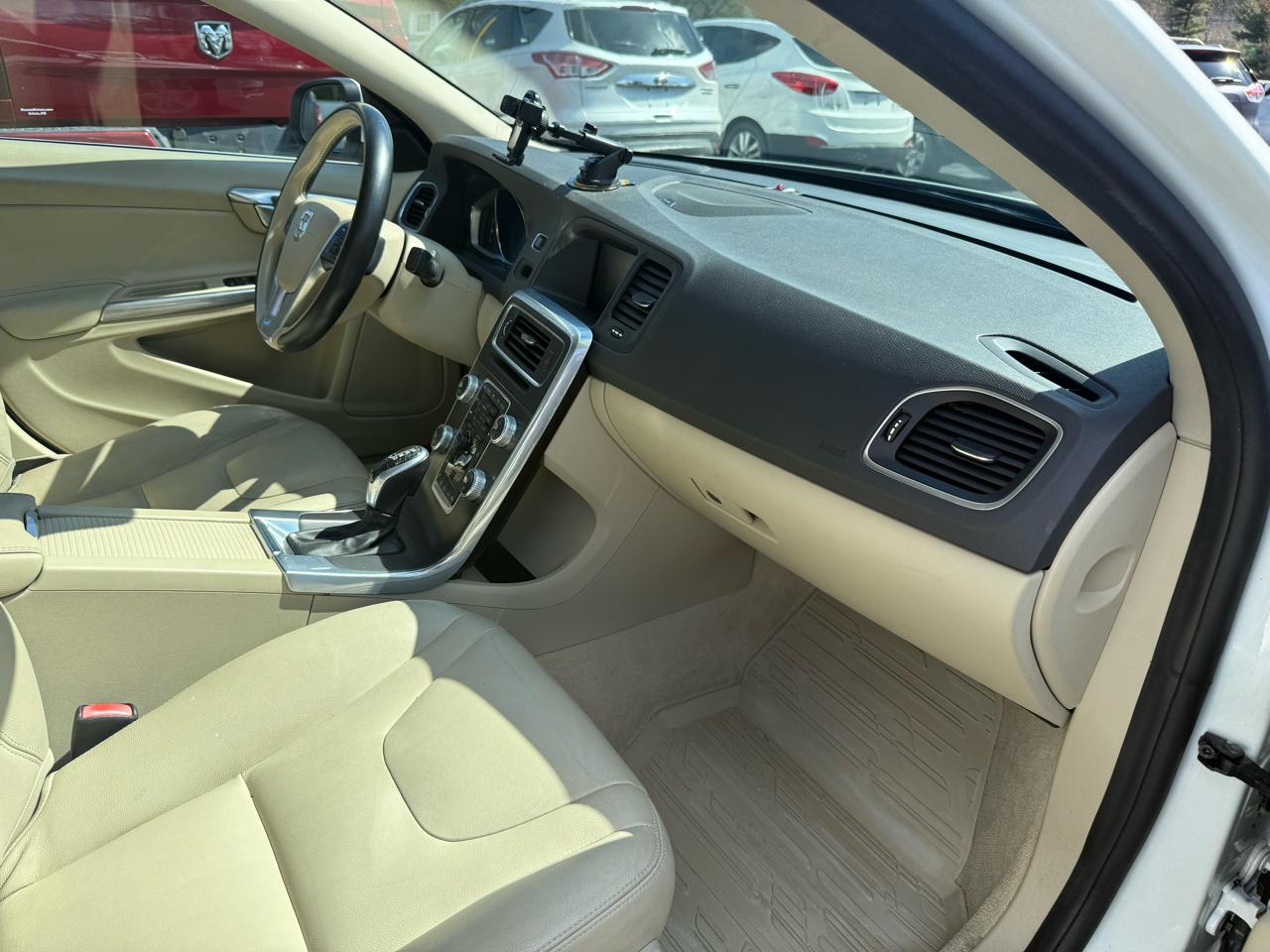 Volvo S60  2015