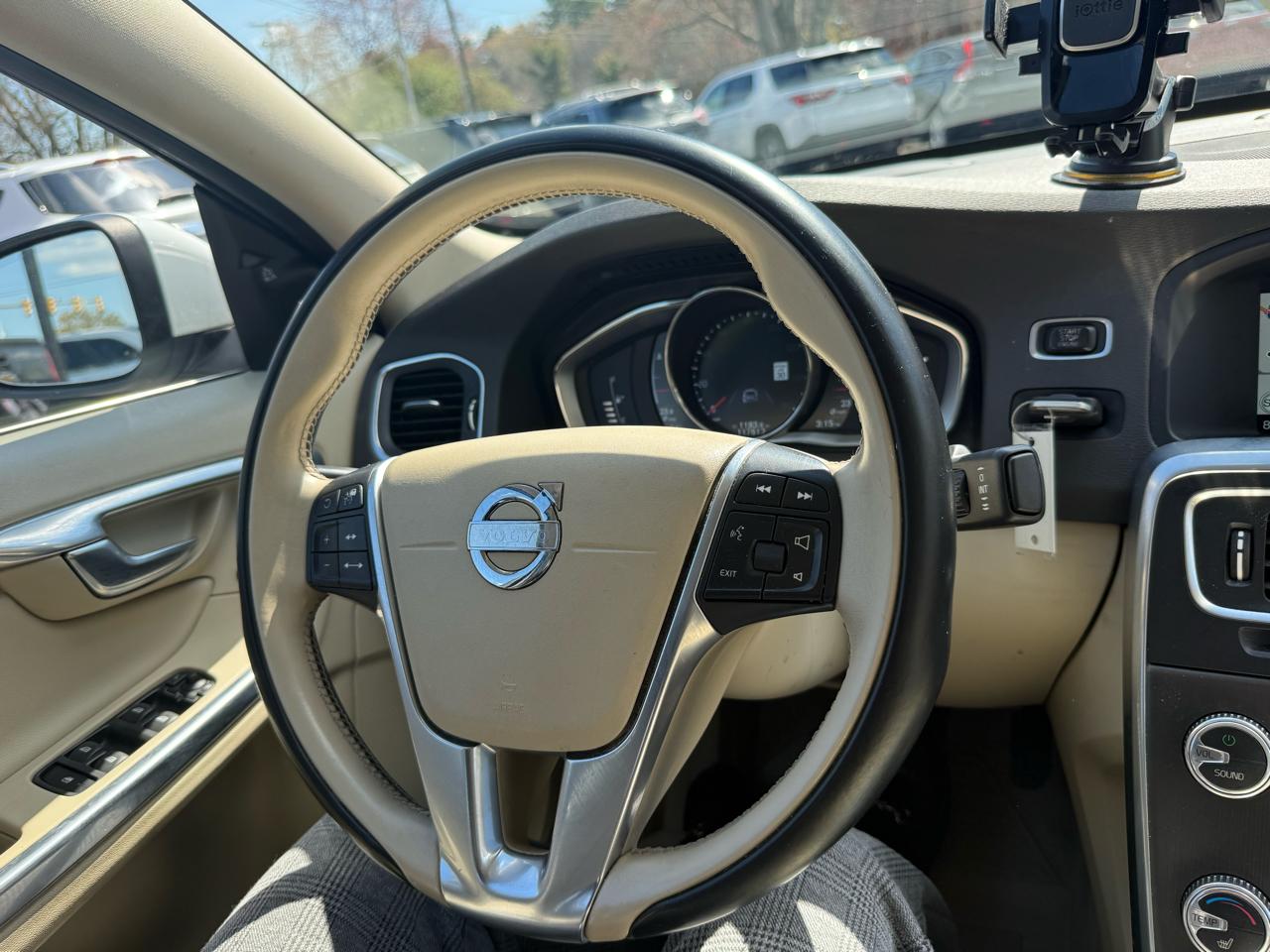 Volvo S60  2015