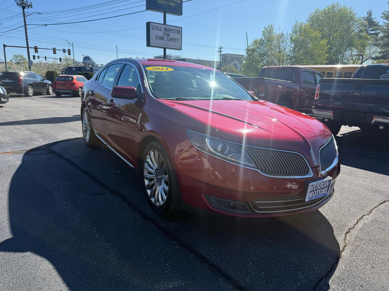 Lincoln MKS  2014