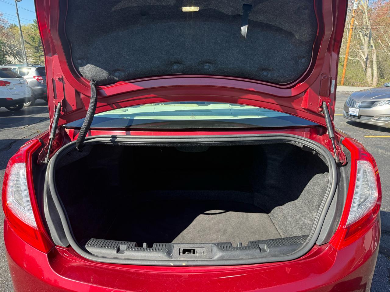 Lincoln MKS  2014