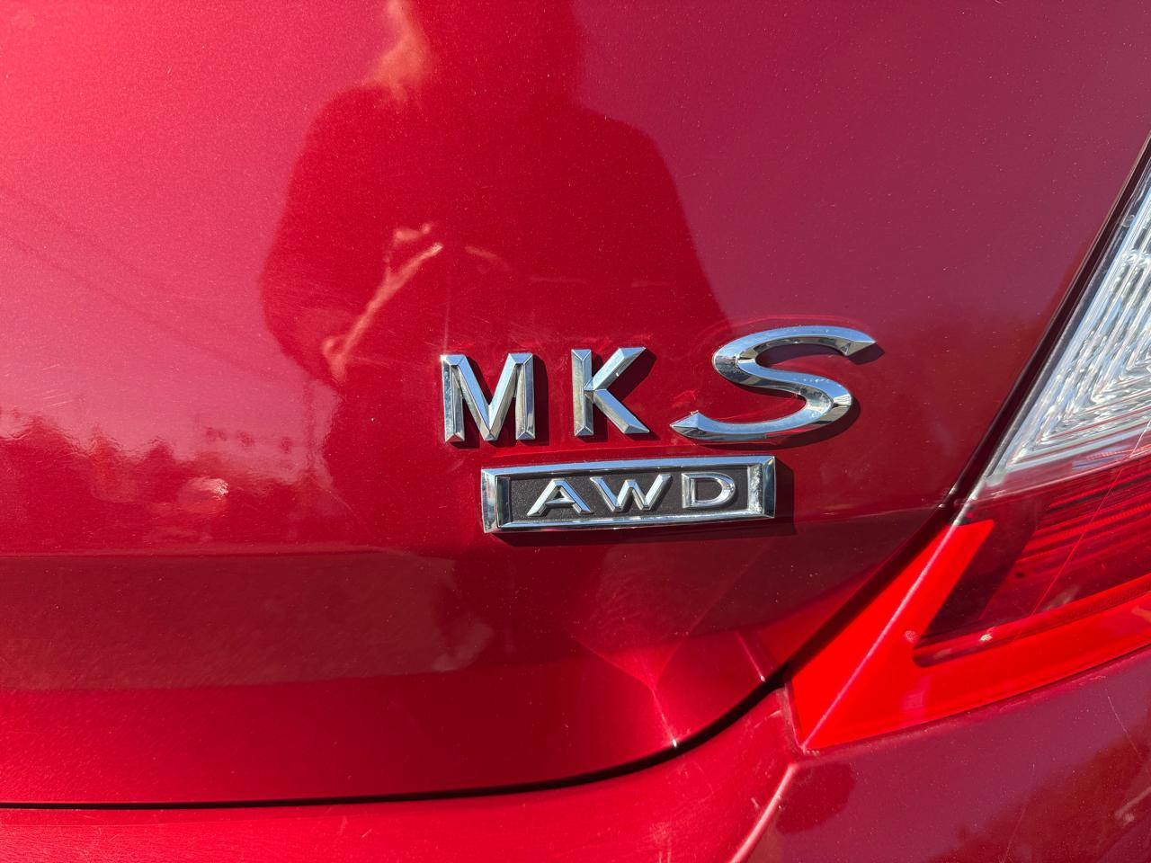 Lincoln MKS  2014
