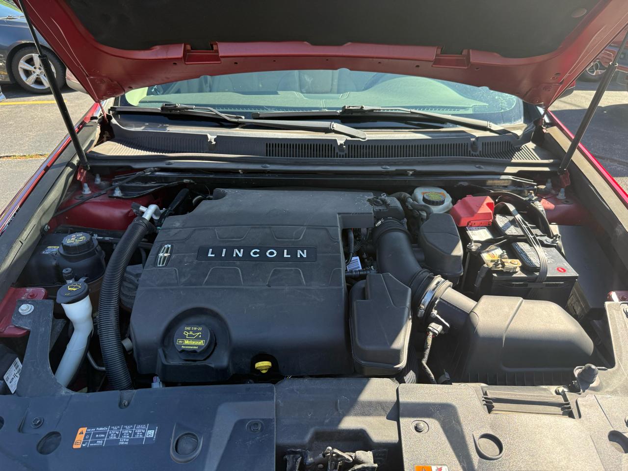 Lincoln MKS  2014