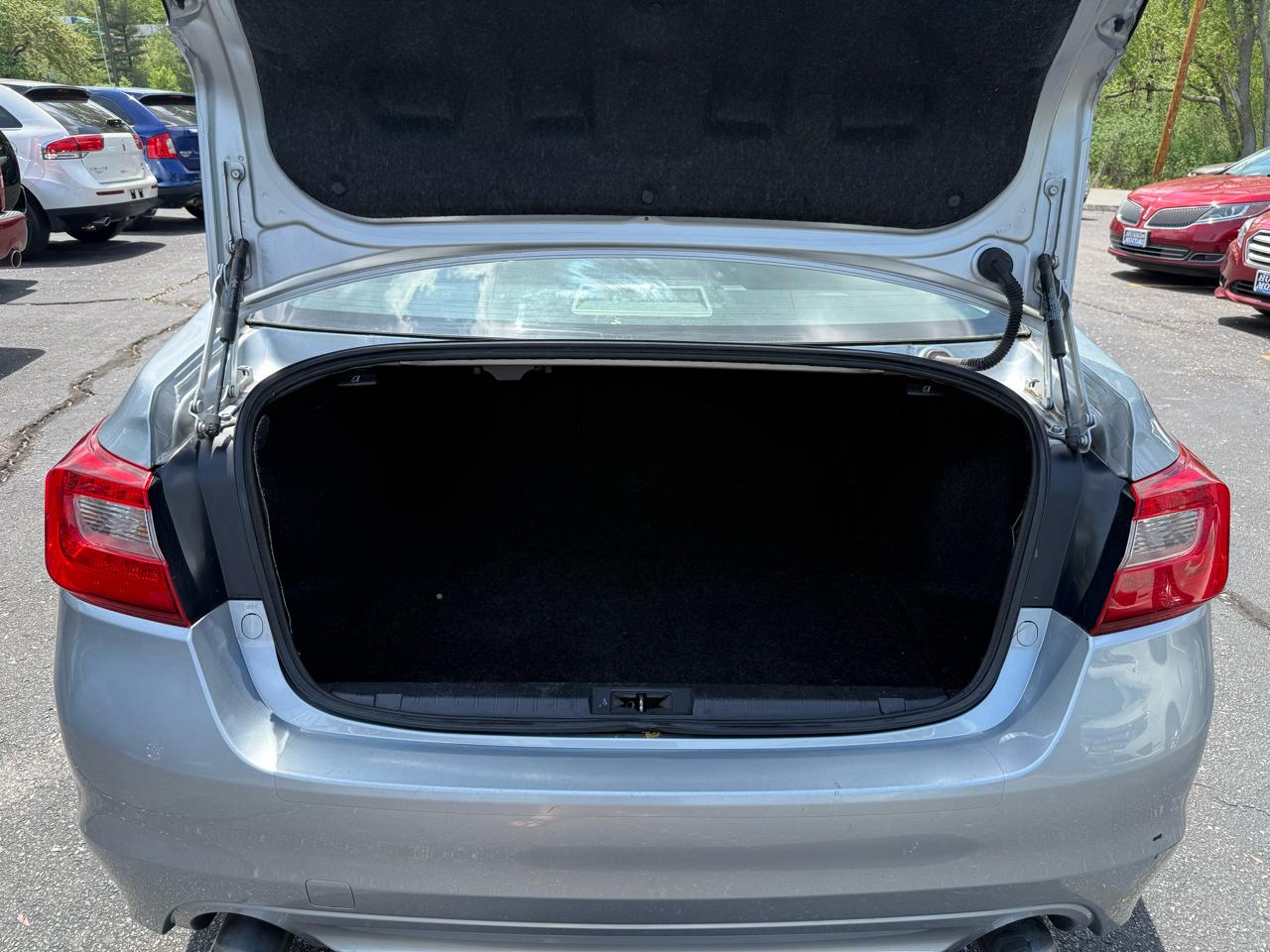 Subaru Legacy  2017
