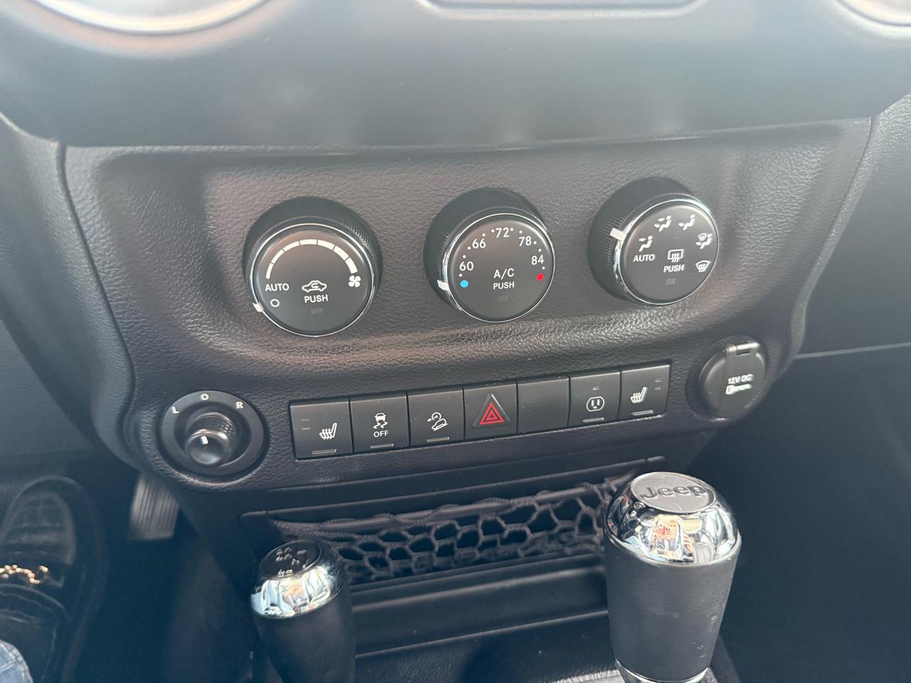 Jeep Wrangler  2016