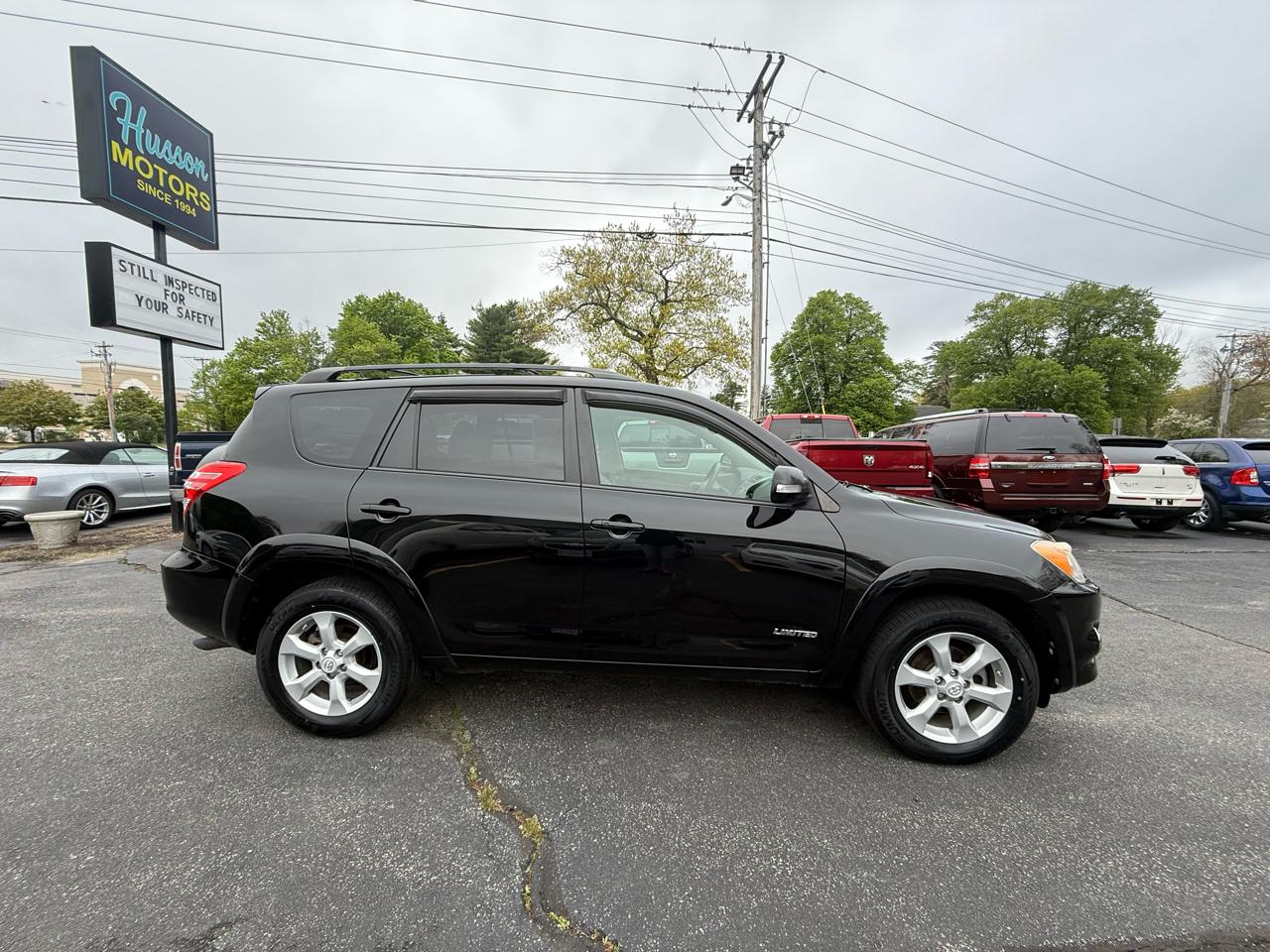 Toyota RAV4  2012