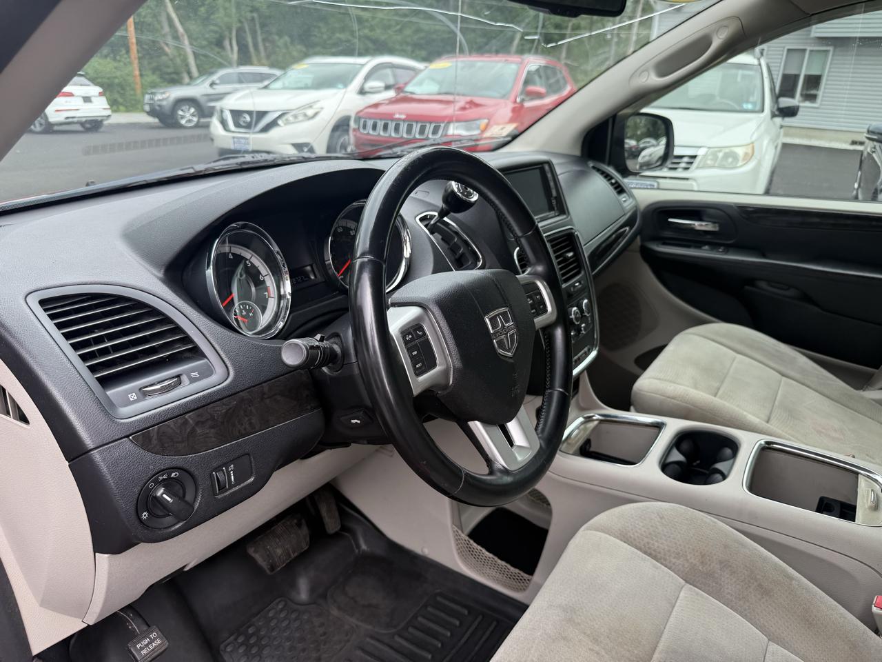 Dodge Grand Caravan  2012