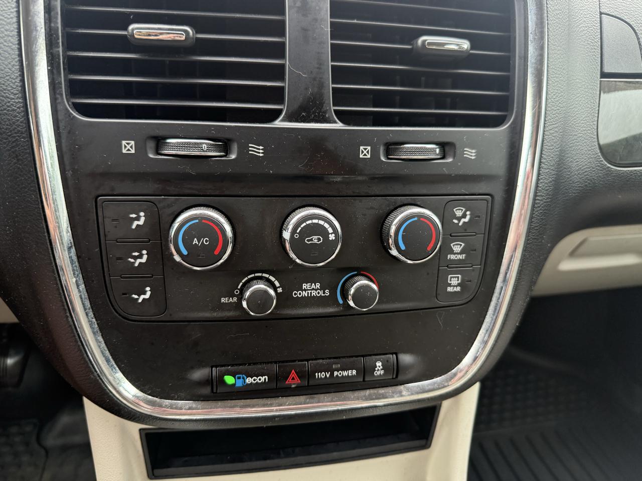 Dodge Grand Caravan  2012
