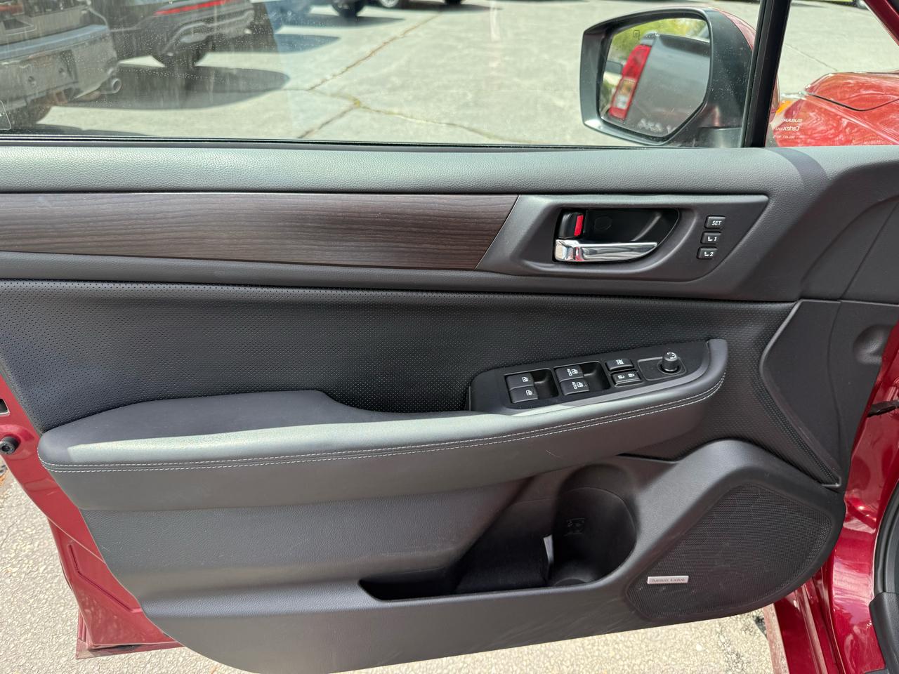 Subaru Legacy  2016