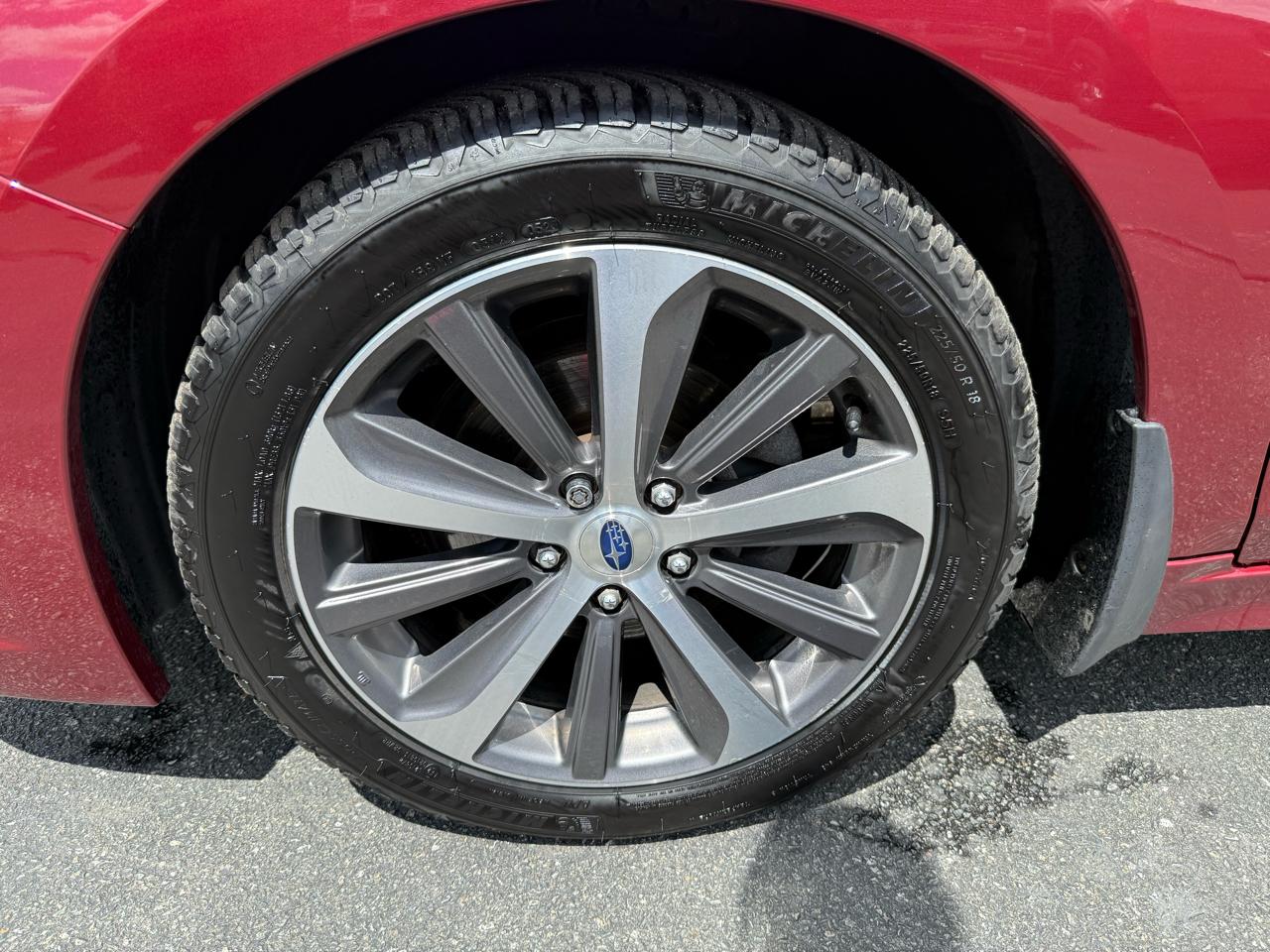 Subaru Legacy  2016