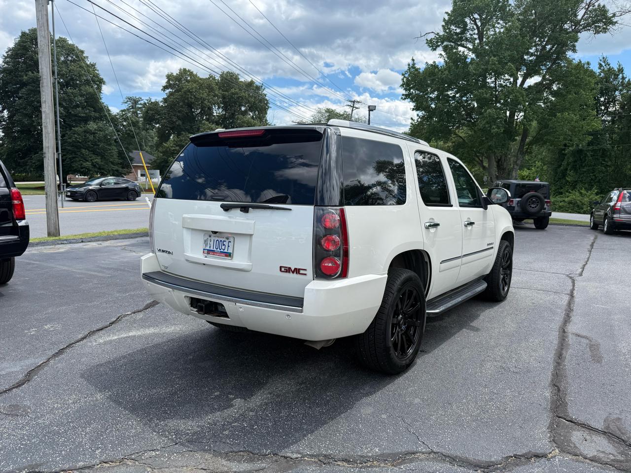GMC Yukon Denali 2014