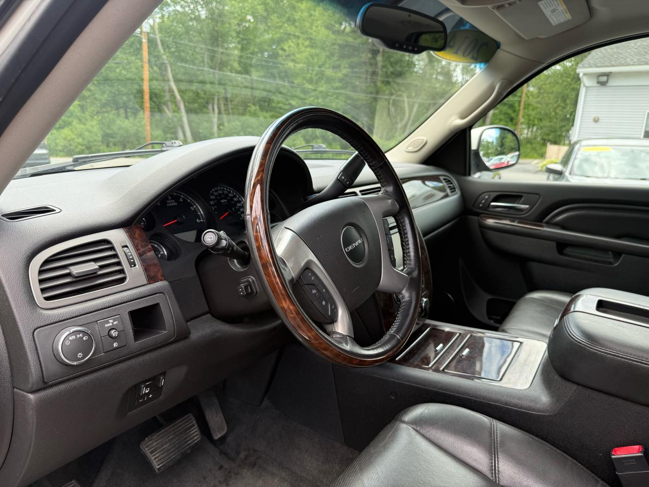 GMC Yukon Denali 2014