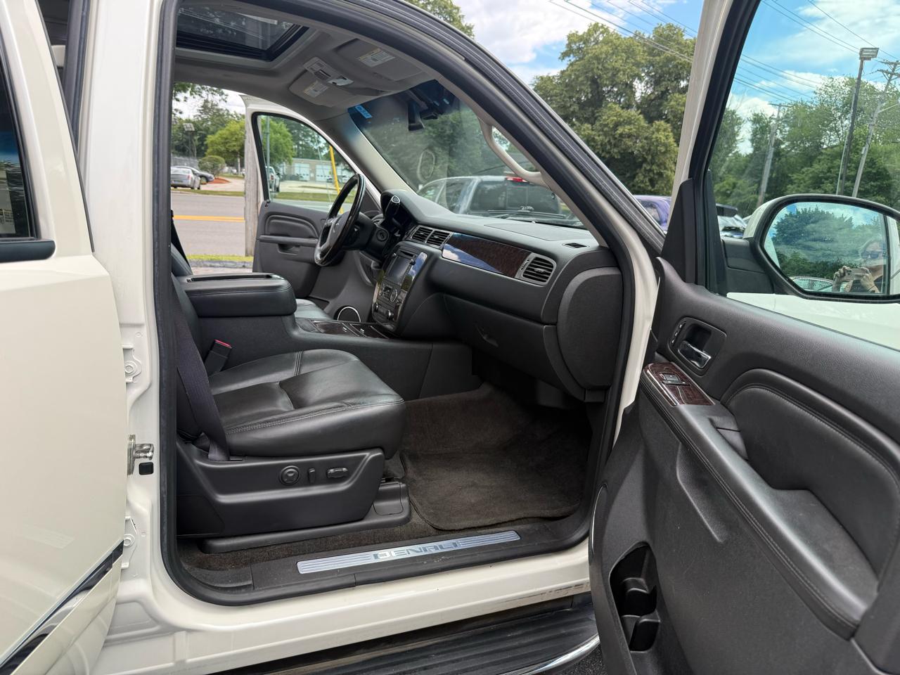 GMC Yukon Denali 2014