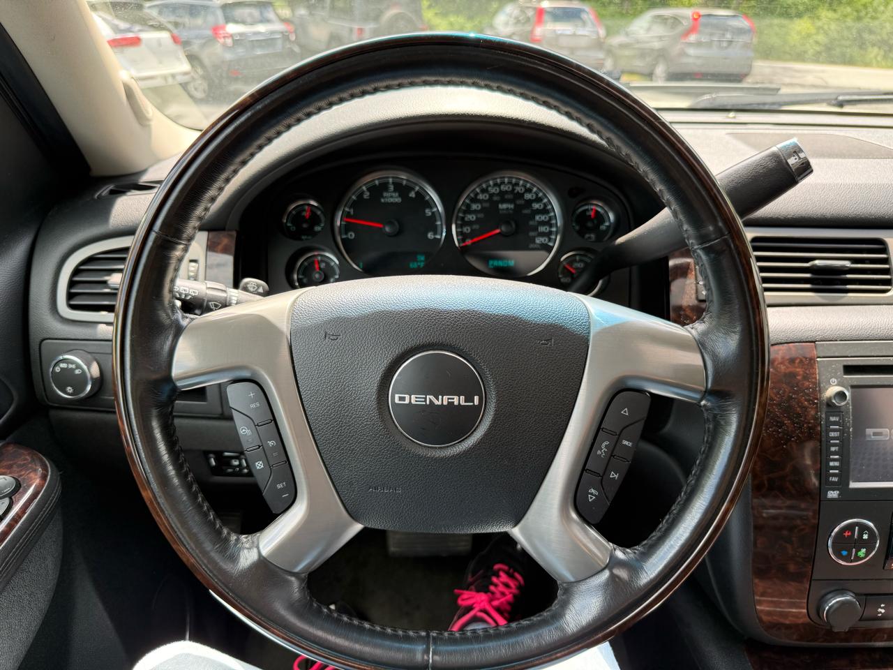 GMC Yukon Denali 2014
