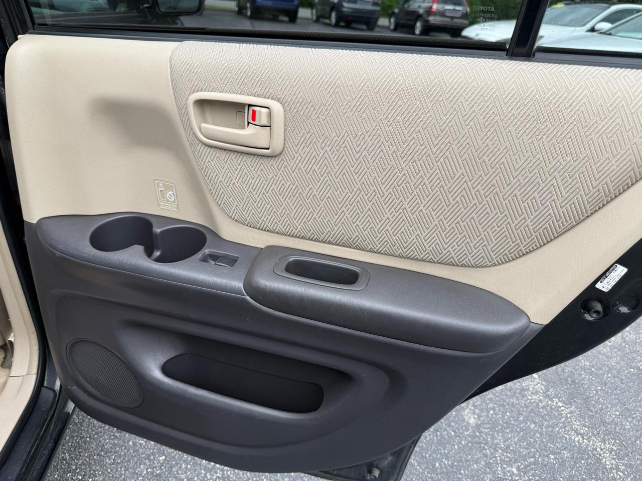 Toyota Highlander  2003