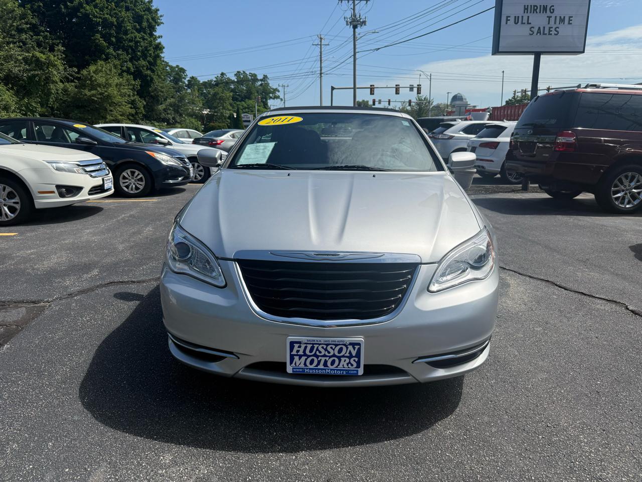 Chrysler 200  2011